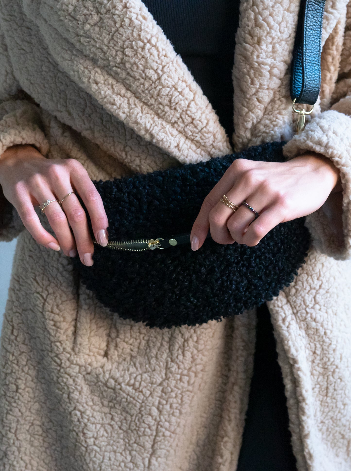 Teddy Crossbody Tasche